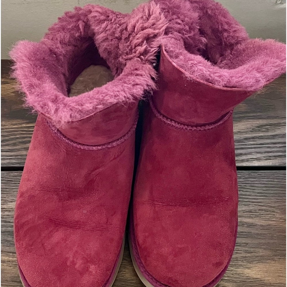 short UGG